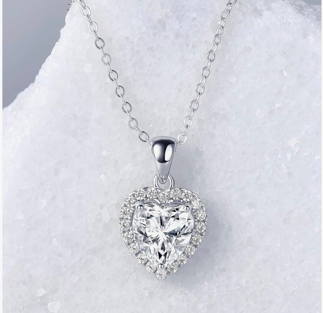2CT Heart Moissanite Pendant Necklace, D Color VVS1 925 Sterling Silver Dainty