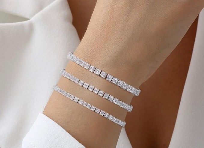 4MM Moissanite Tennis Bracelet for Women Round Cut D Color VVS1 | 18K White Gold Plated 925 Sterling Silver Size 6-7.5 Inch | GRA Certified