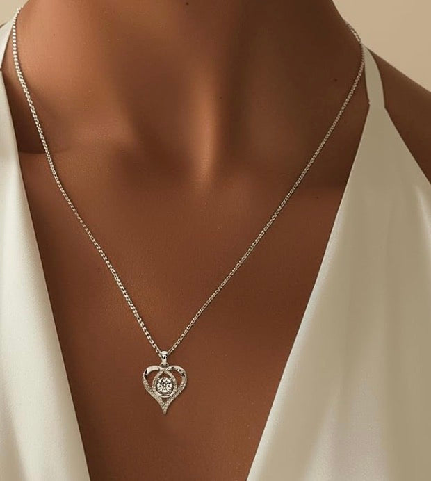 2.4 Ct Infinity Heart Classic Pendant Necklace Moissanite S925 Sterling Silver.