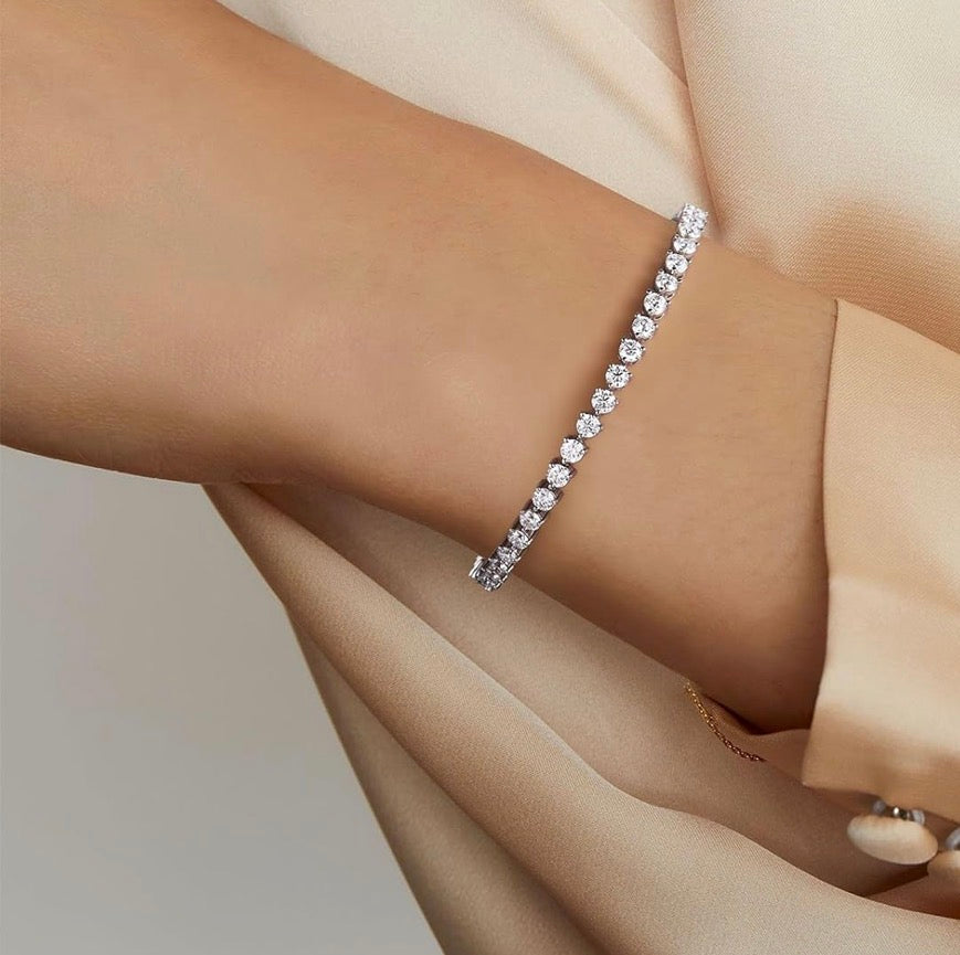 Moissanite Sterling Silver Tennis Bracelet:White Gold Plated 925 Silver Chain - Gold Prong Setting Sparkling VVS1 Solitaire