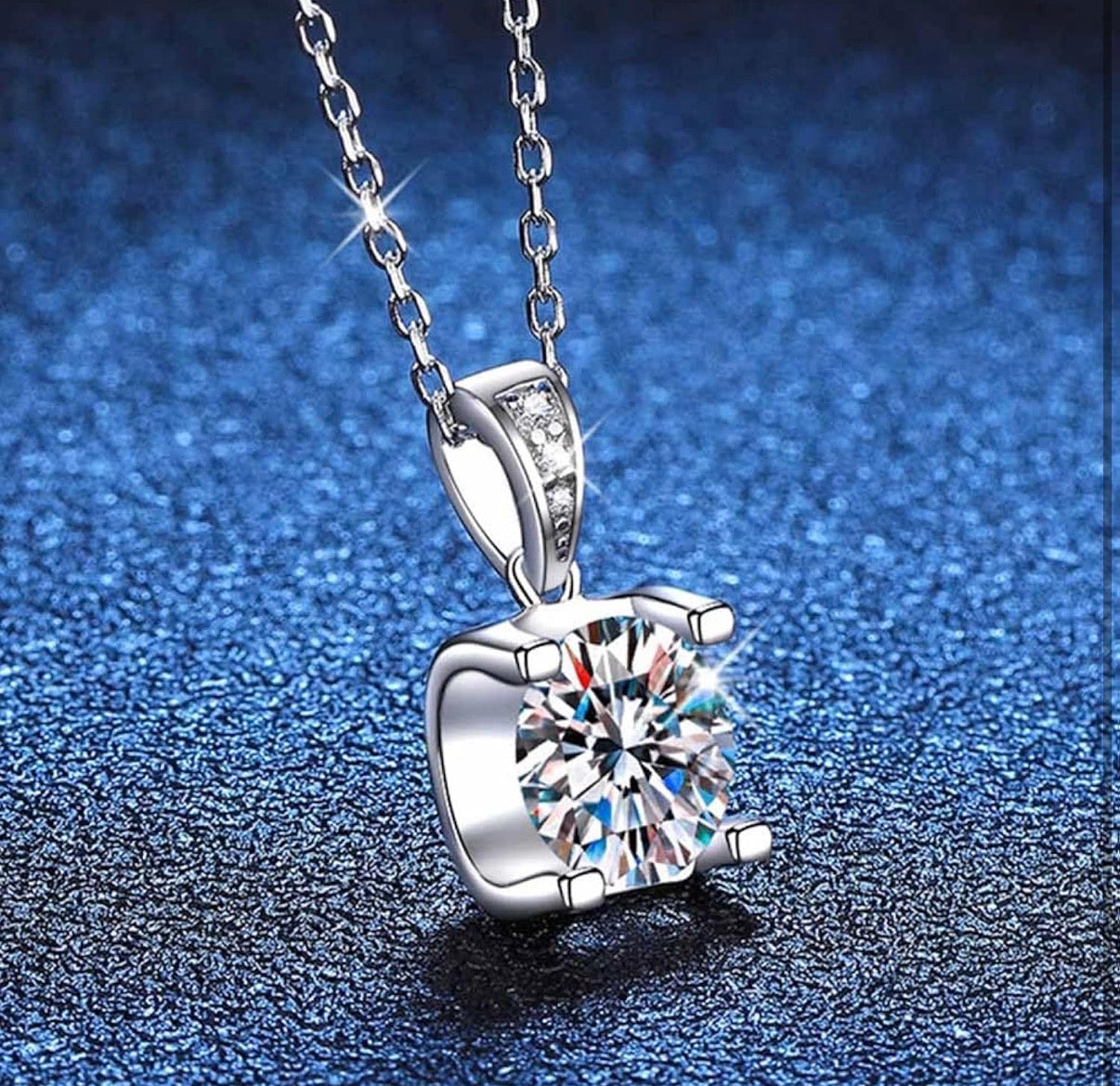 Beautiful 1 .0 Carat Moissanite Round Pendant Necklace for Women, D Color VVS Clarity