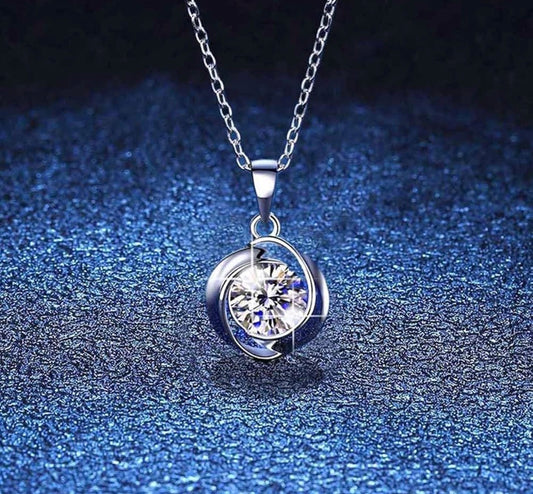 Beautiful 1 .0 Carat Moissanite Flower Pendant Necklace for Women, D Color VVS Clarity