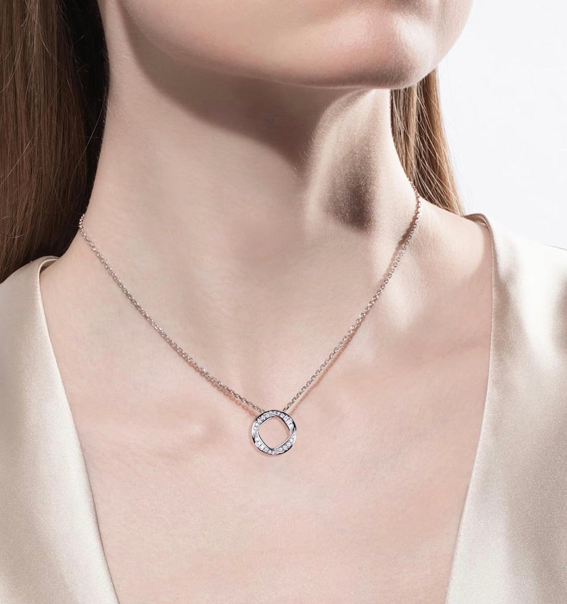 Pendant Round Circle Necklace for Women 0.5 Ct Center Stone D Color VVS1 Clarity Round Brilliant Cut 925 Sterling Silver