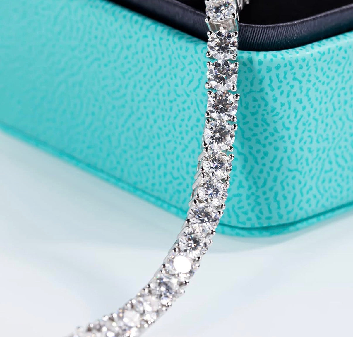 11.1CT-32CT Moissanite Tennis Bracelet 925 Sterling Silver Round Cut 4MM/6.5MM D Color VVS1 Moissanites Classic Bracelets