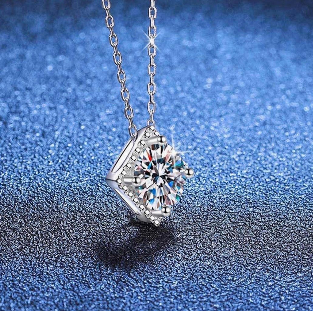 Beautiful 1 .0 Carat Moissanite Rectangle Cut Pendant Necklace for Women, D Color VVS Clarity