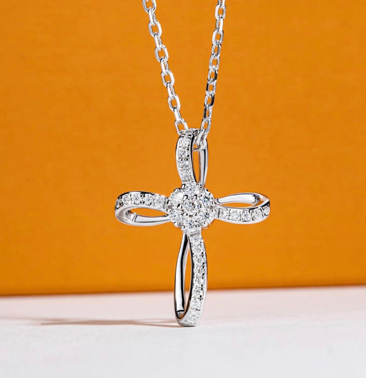 Pendant Cross Necklace for Women 0.5 Ct Center Stone D Color VVS1 Clarity Round Brilliant Cut 925 Sterling Silver