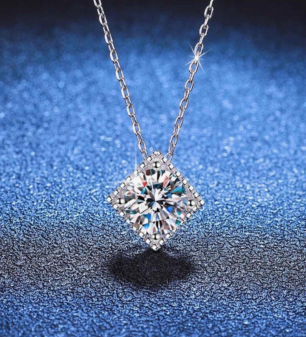 Beautiful 1 .0 Carat Moissanite Rectangle Cut Pendant Necklace for Women, D Color VVS Clarity
