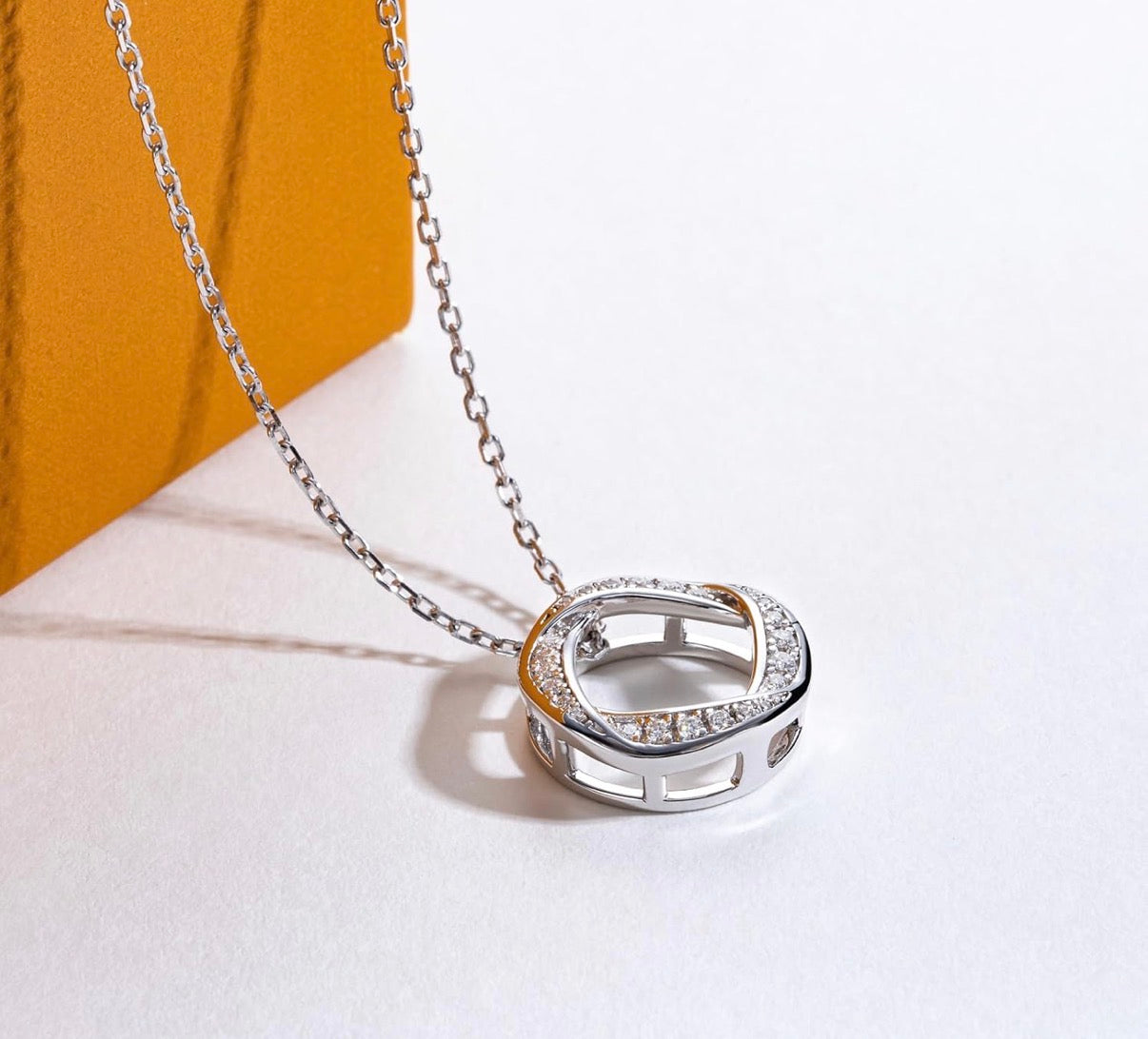 Pendant Round Circle Necklace for Women 0.5 Ct Center Stone D Color VVS1 Clarity Round Brilliant Cut 925 Sterling Silver