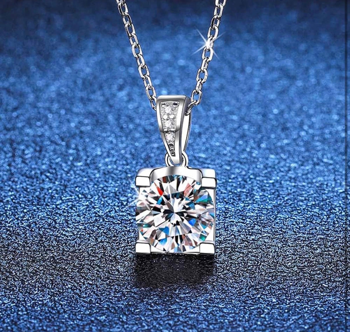 Beautiful 1 .0 Carat Moissanite Round Pendant Necklace for Women, D Color VVS Clarity
