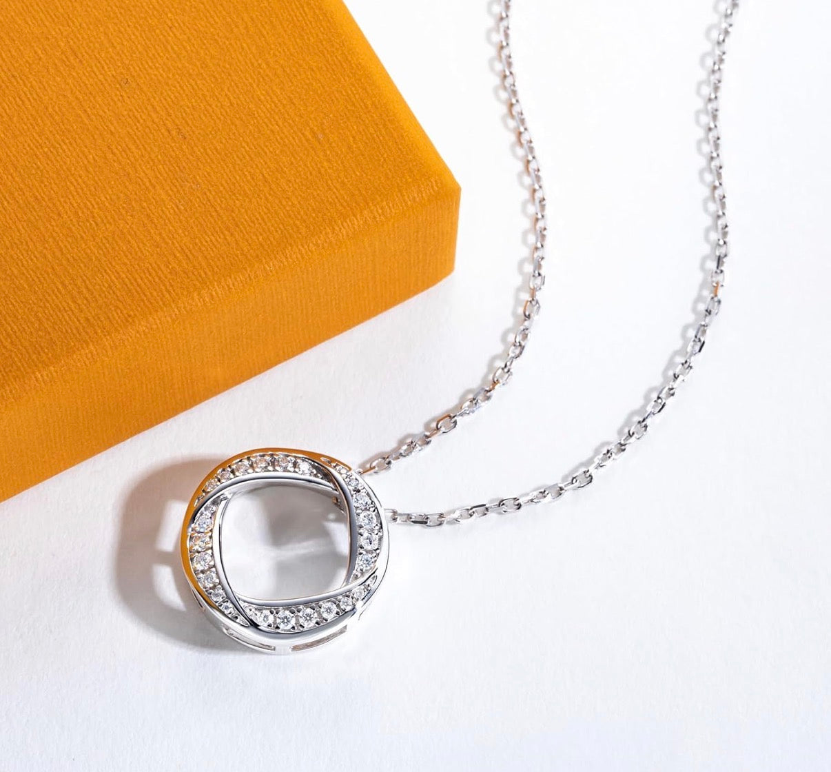 Pendant Round Circle Necklace for Women 0.5 Ct Center Stone D Color VVS1 Clarity Round Brilliant Cut 925 Sterling Silver