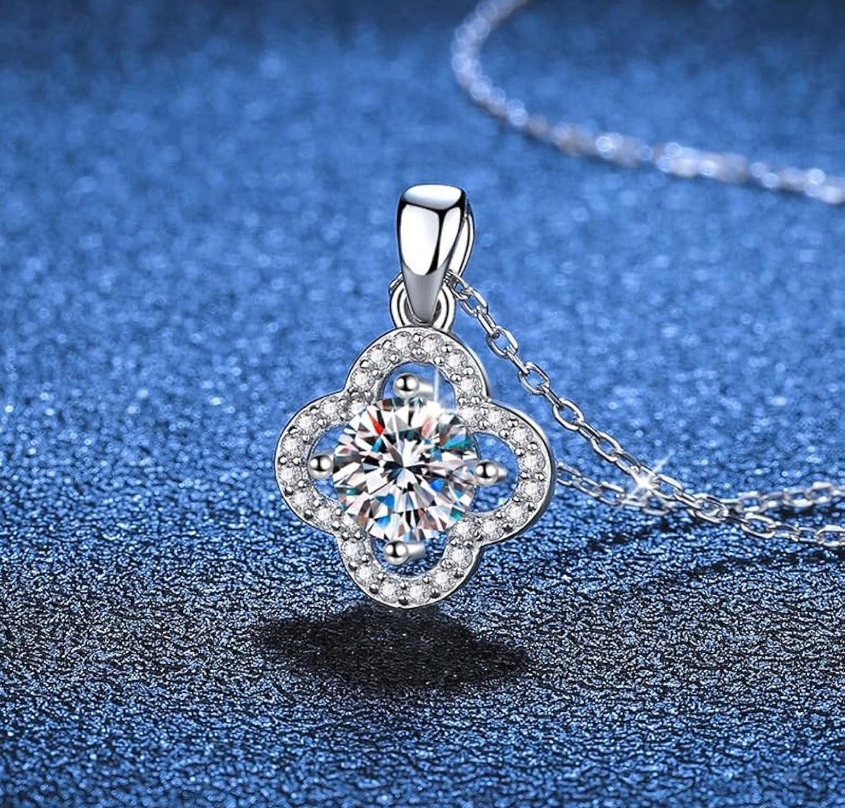 Beautiful 1 .0 Carat Moissanite Clover Pendant Necklace for Women, D Color VVS Clarity