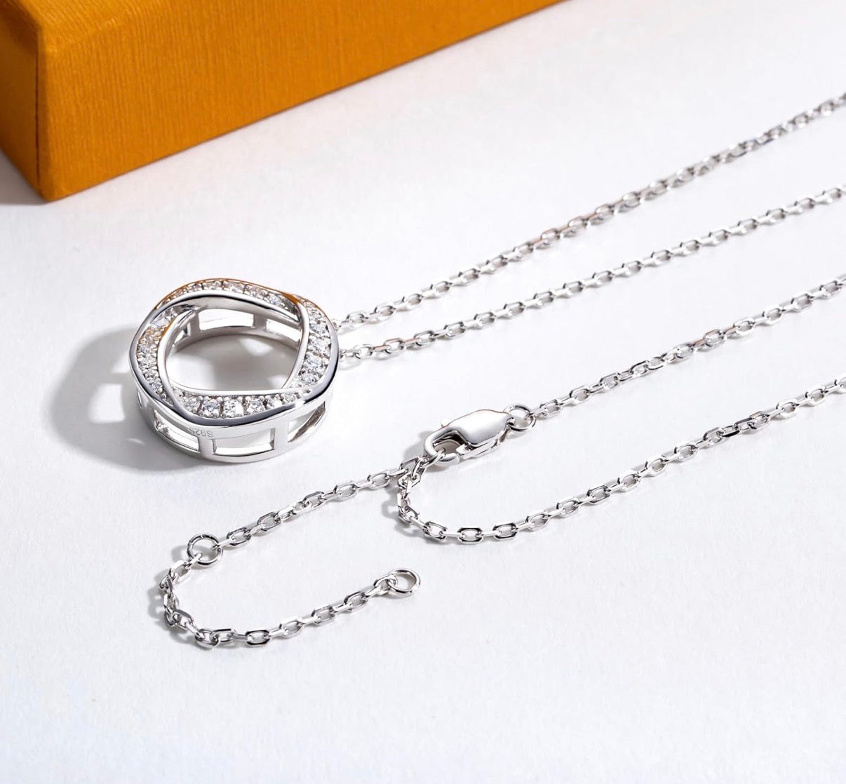 Pendant Round Circle Necklace for Women 0.5 Ct Center Stone D Color VVS1 Clarity Round Brilliant Cut 925 Sterling Silver